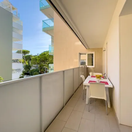 Fiore-6 By Interhome *