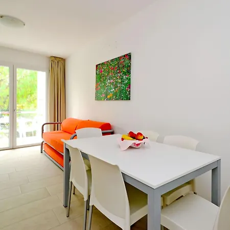 Apartmán Fiore-6 By Interhome Lignano Sabbiadoro