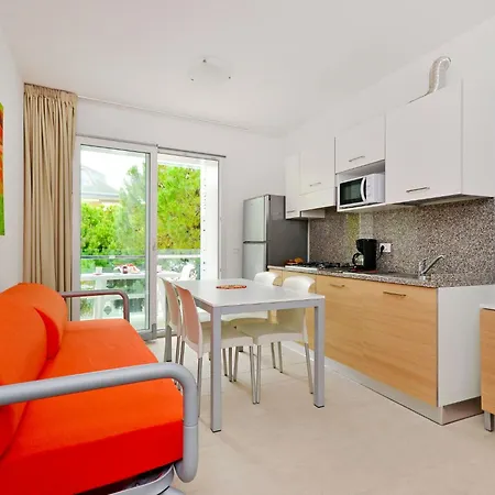 Fiore-6 By Interhome *